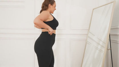 SOFTCURVE Pocket Legging